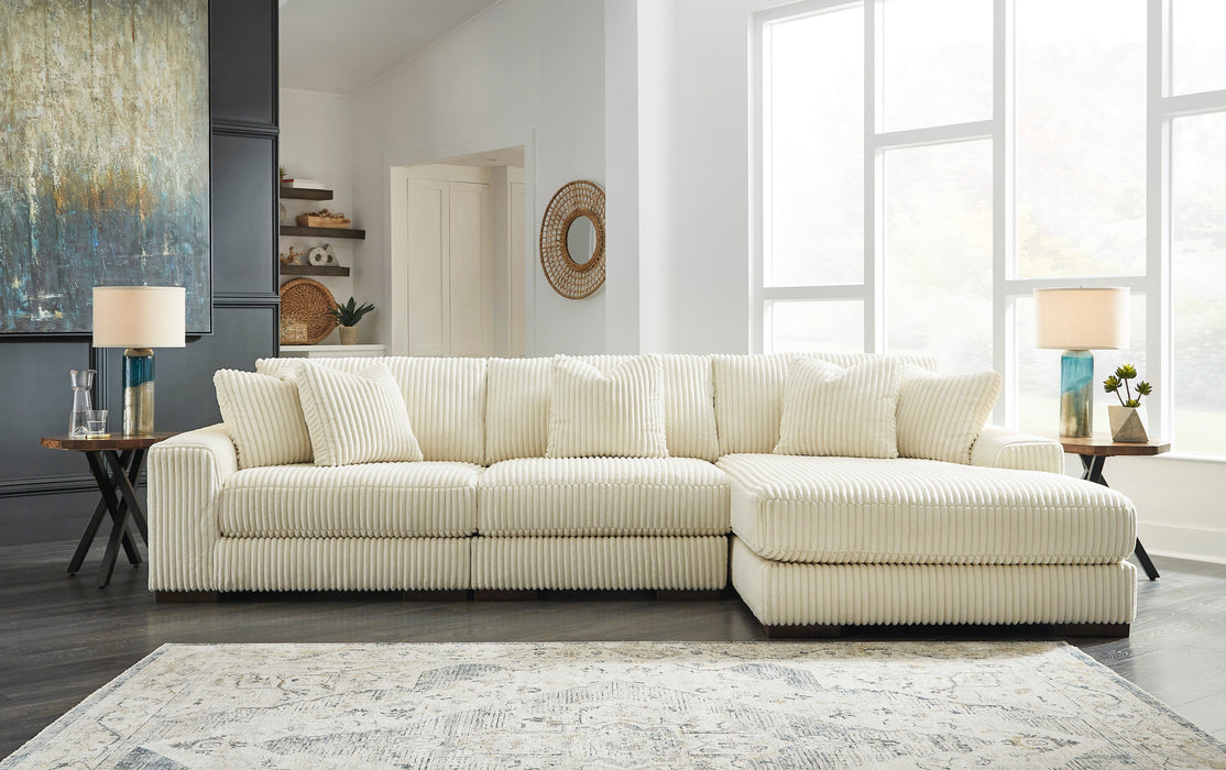 Lindyn Ivory 3-Piece RAF Sectional