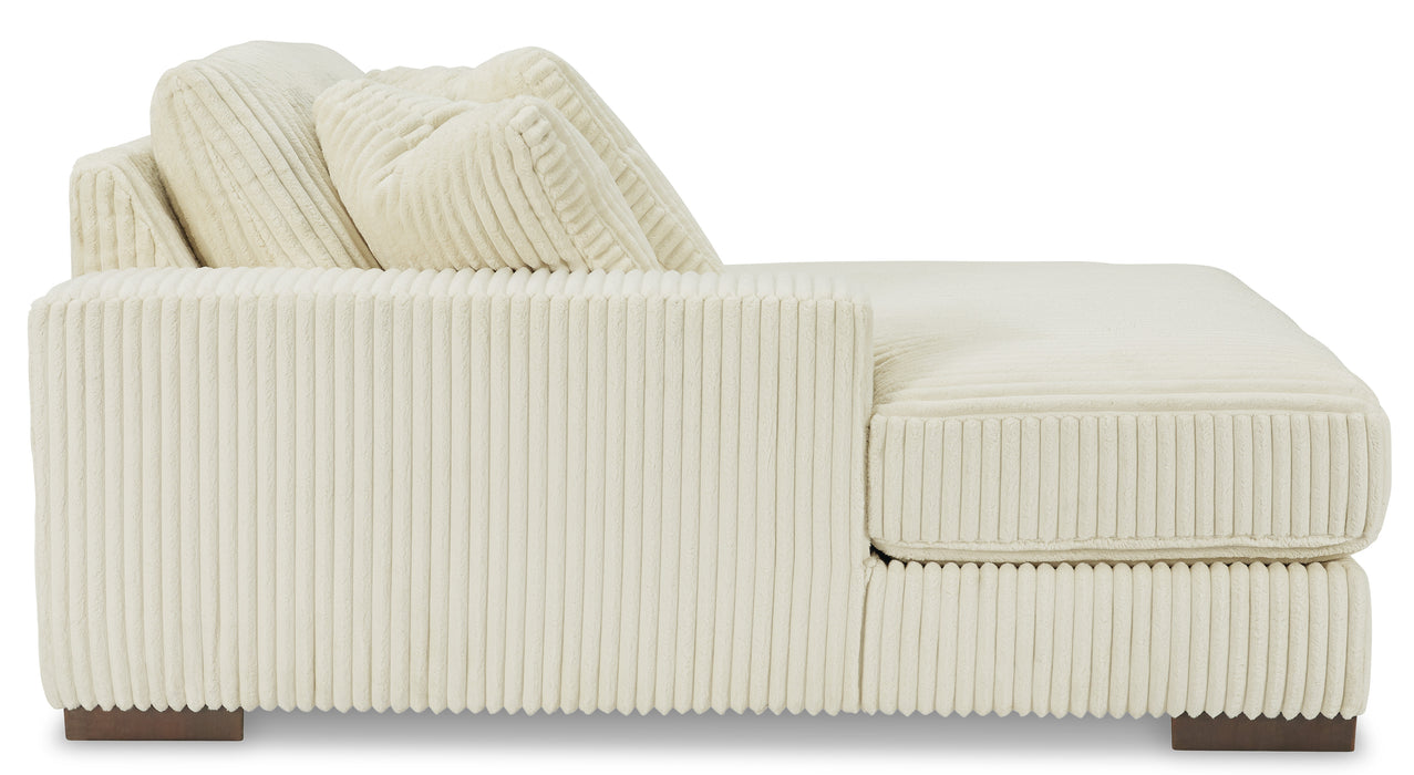 Lindyn Ivory Super Chaise