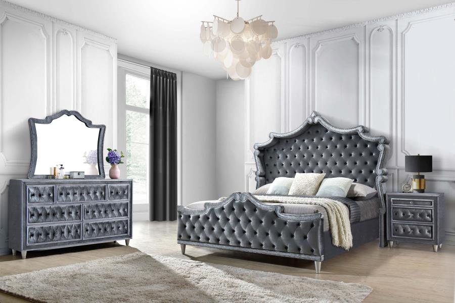 QUEEN BED 4 PC SET