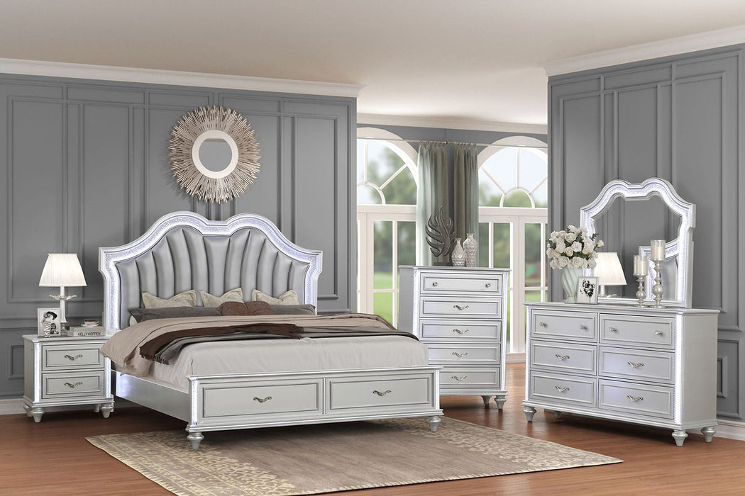 Evangeline Silver Storage Platform Bedroom Set