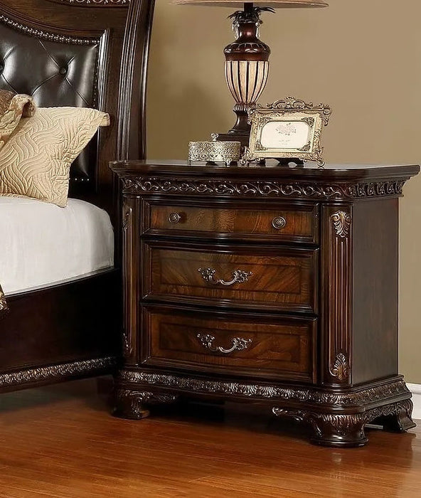 King Arthur Brown Traditional Style Panel Bedroom Set