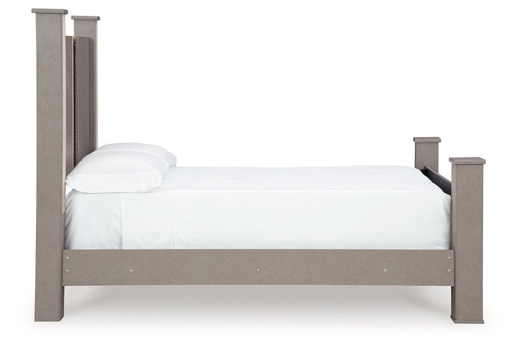 Surancha Gray Queen Poster Bed -  Ashley - Lara Furniture