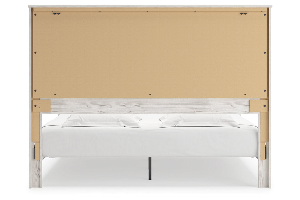 Gerridan White/Gray King Panel Bed