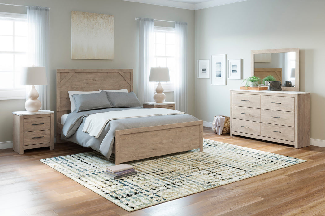 Senniberg Light Brown/White Panel Bedroom Set