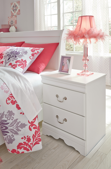 Anarasia White Traditional Full Sleigh Bedroom Set