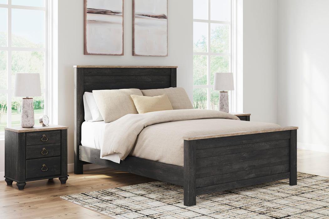 Nanforth Two-Tone Queen Panel Bed