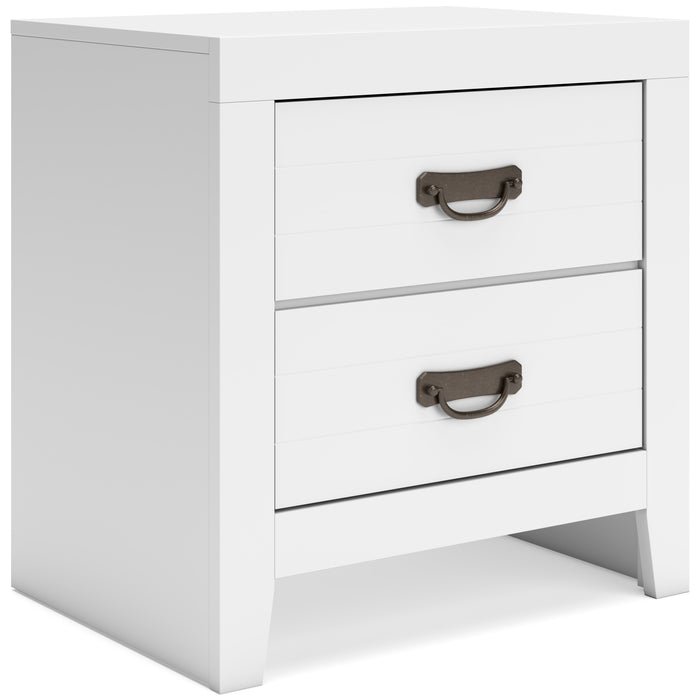 Binterglen White Nightstand