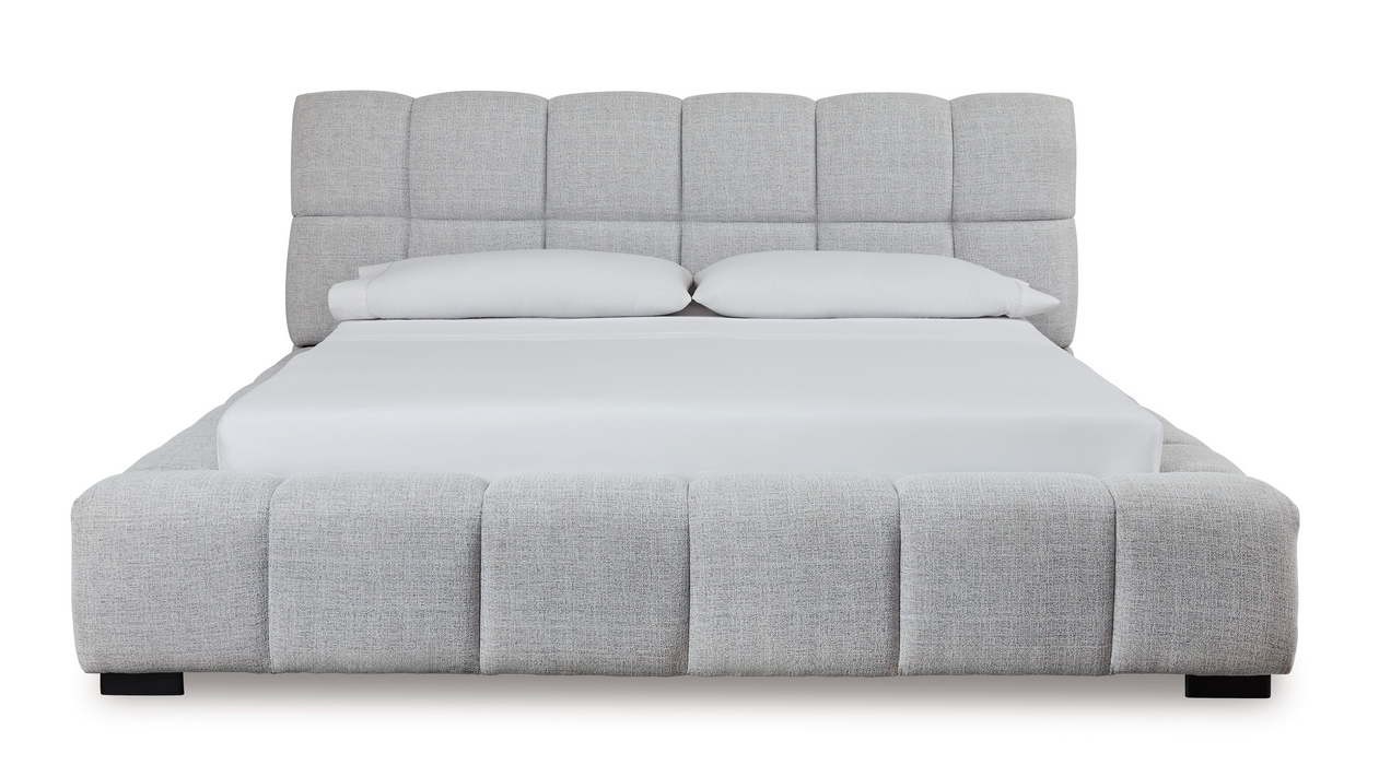 Grendusk Light Gray King Upholstered Bed