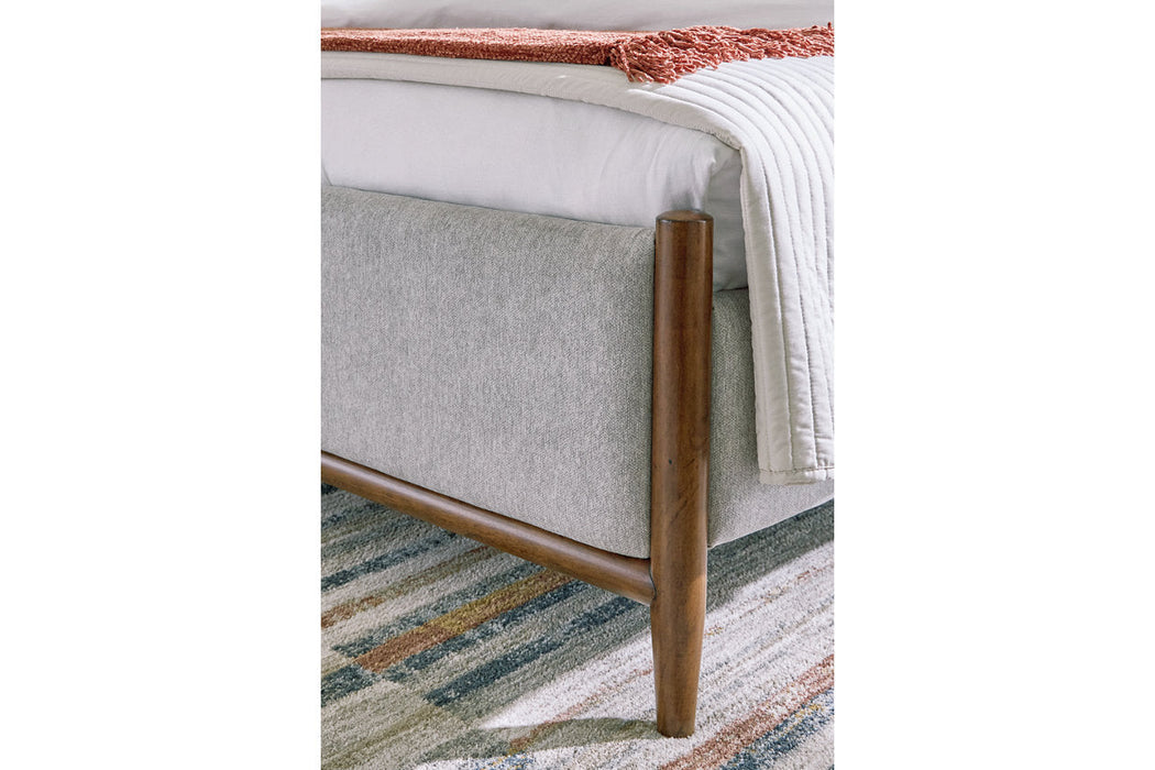 Lyncott Brown Queen Upholstered Panel Bed -  Ashley - Lara Furniture