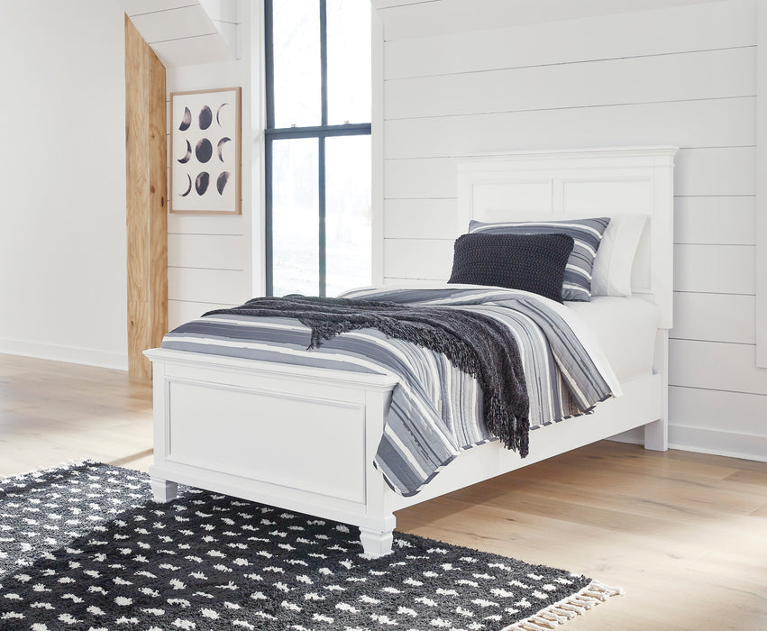 Fortman White Panel Youth Bedroom Set