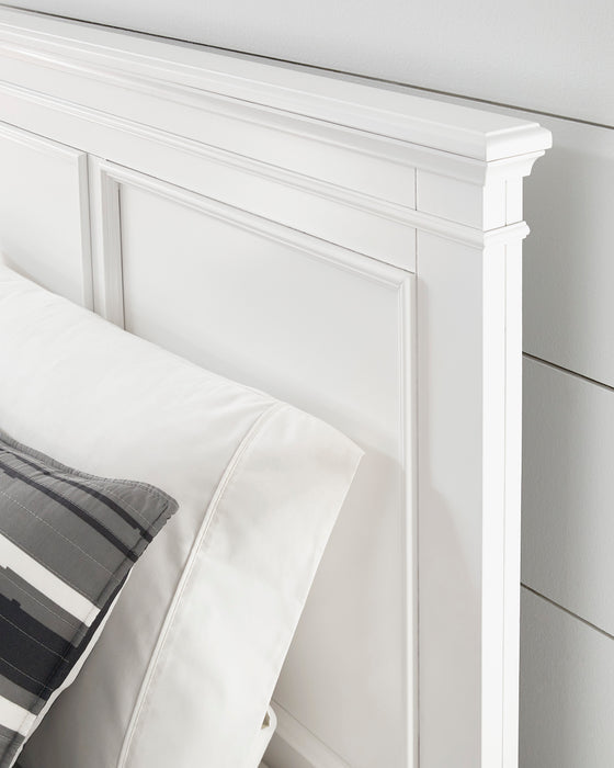 Fortman White King Panel Bed