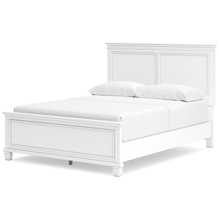 Fortman White Queen Panel Bed