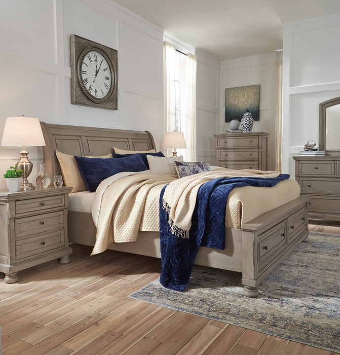 Lettner Light Gray Sleigh Platform Bedroom Set