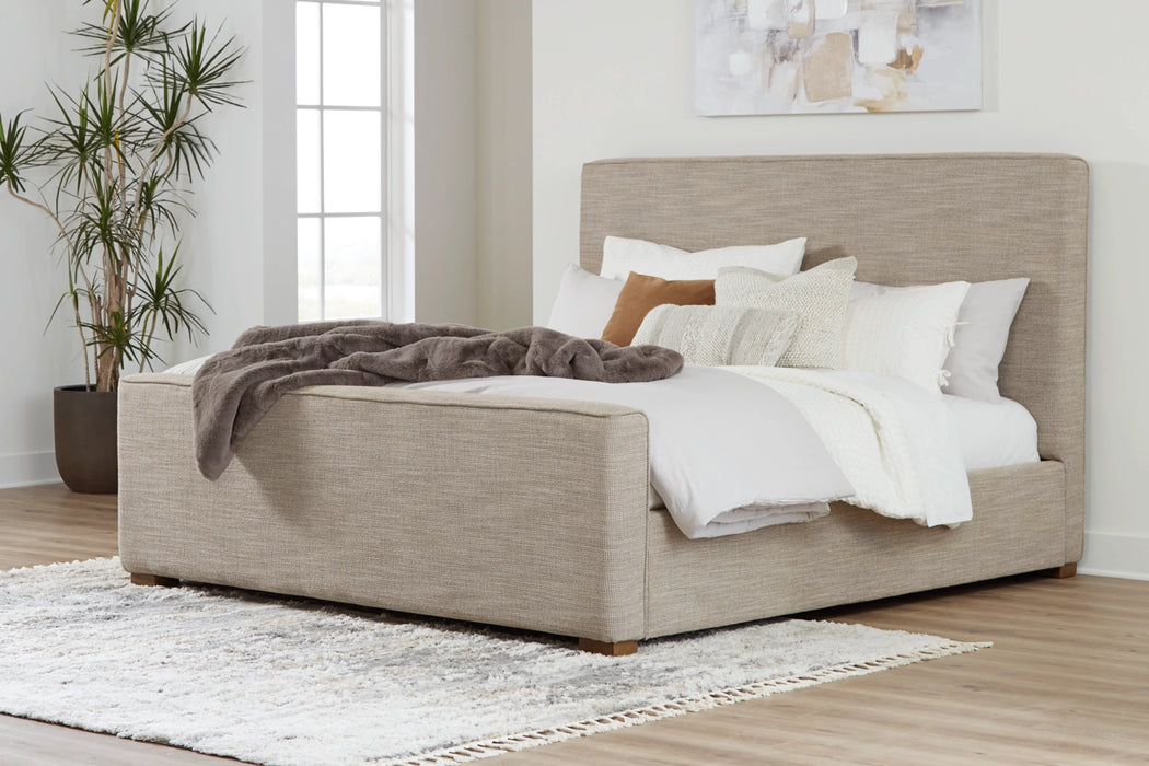 Dakmore Queen Upholstered Bed