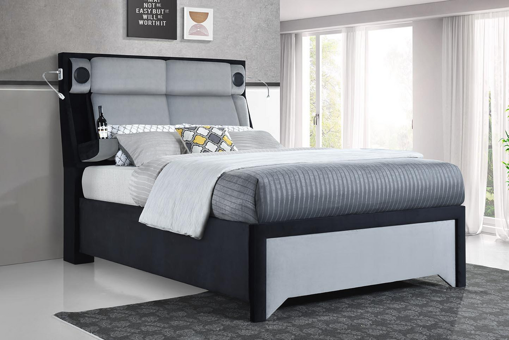 Leen Gray / Black Velvet Queen Bed