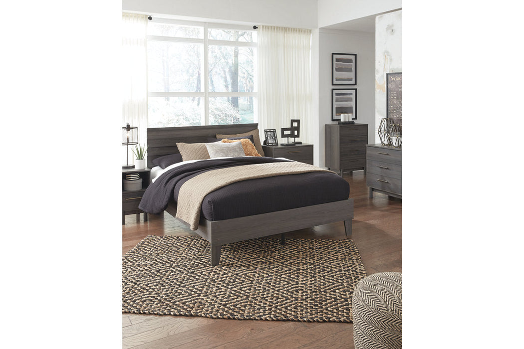 Brymont Dark Gray Queen Panel Platform Bed