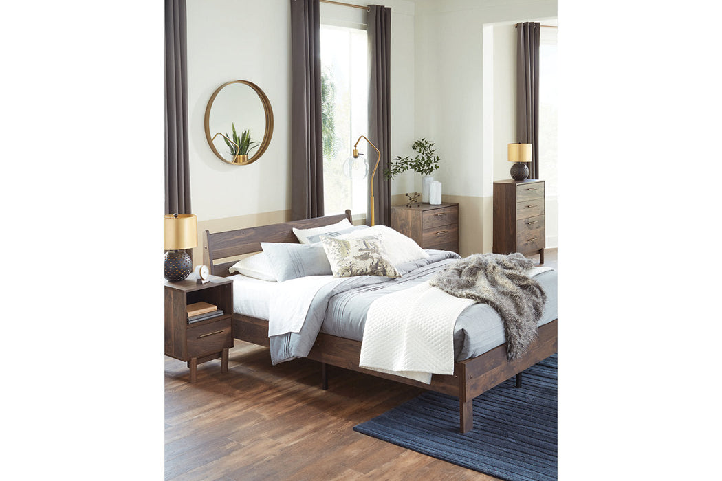 Calverson Mocha Full Panel Platform Bed