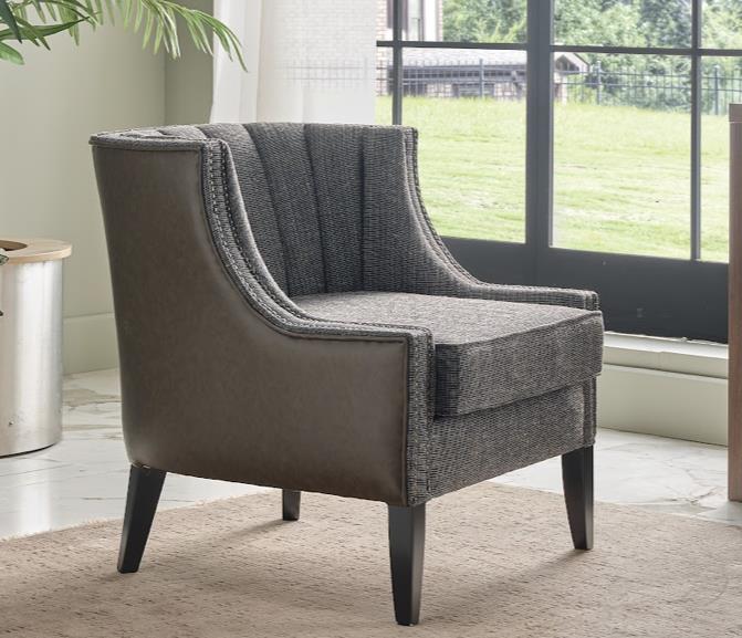 Hames Accent Chair (Hames Brown)