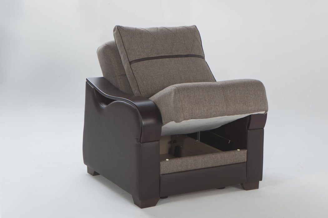 Bennett Armchair (Redeyef Brown)/W Brown Vynil