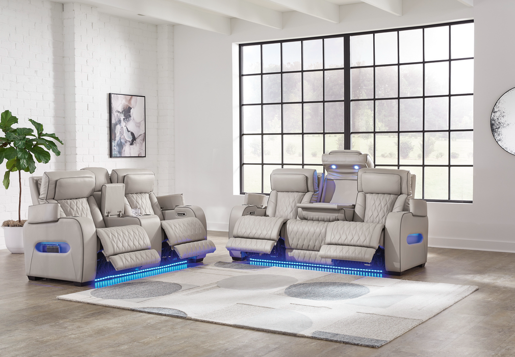 [EXCLUSIVE] Boyington Gray Power Reclining Living Room Set