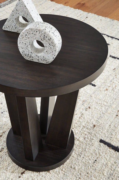 Chasinfield End Table - T458-6 - Lara Furniture