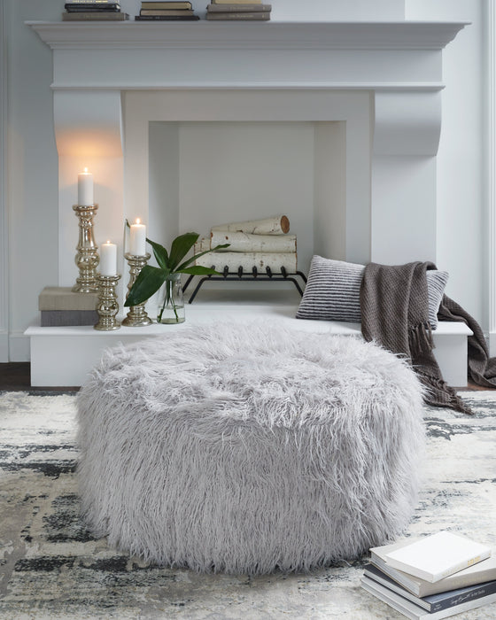 Galice Oversized Accent Ottoman - A3000333 - Lara Furniture