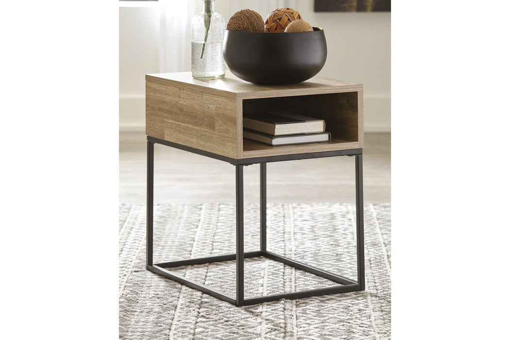 Gerdanet Natural End Table - T150-3 - Lara Furniture