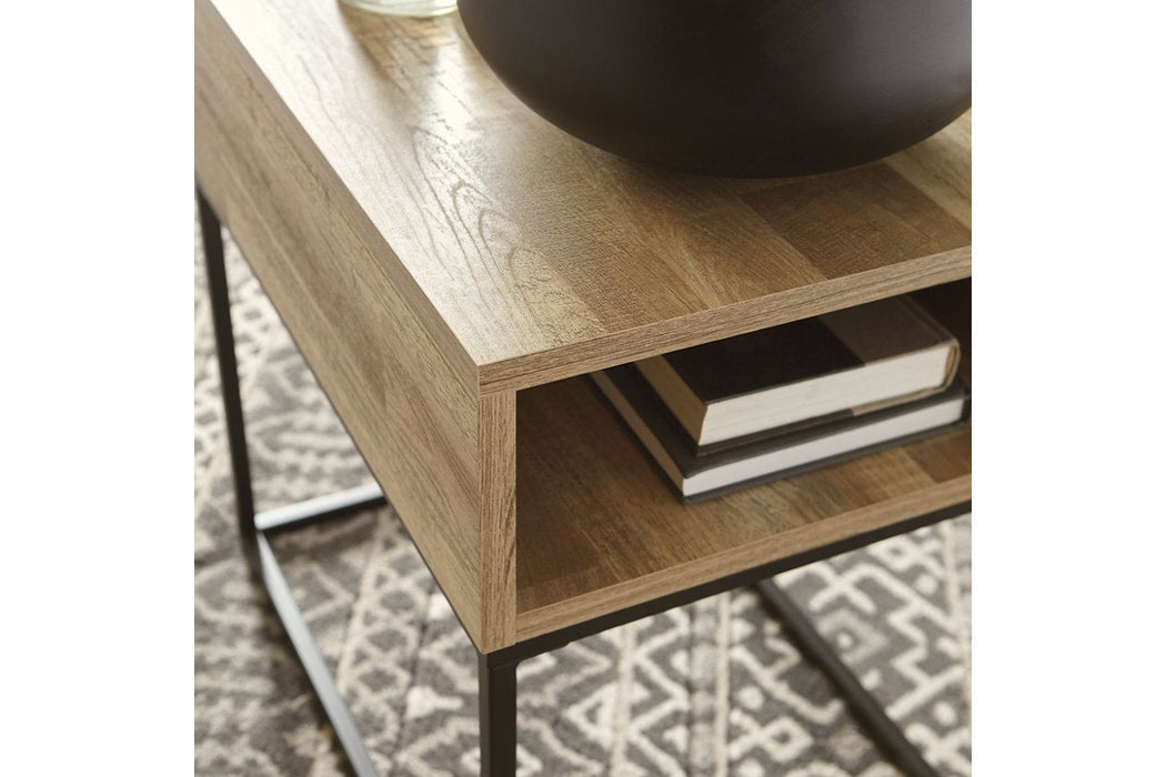 Gerdanet Natural End Table - T150-3 - Lara Furniture