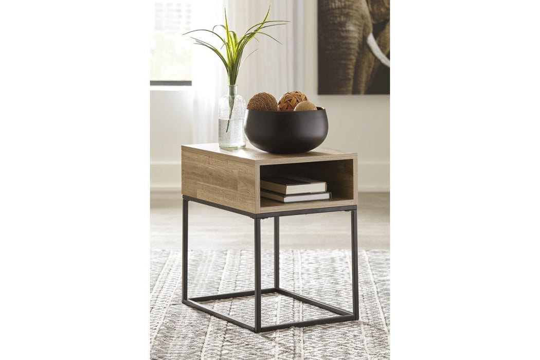 Gerdanet Natural End Table - T150-3 - Lara Furniture