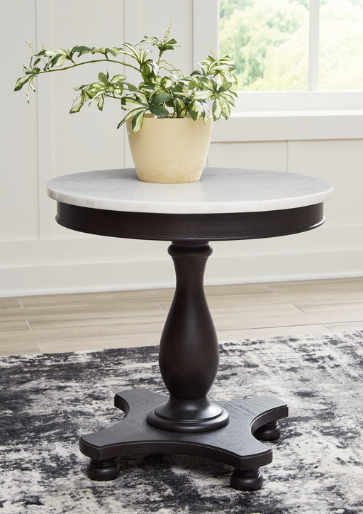 Henridge Accent Table - A4000565