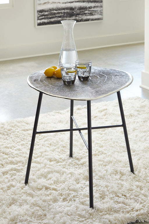 Laverford End Table - T836-6 - Lara Furniture