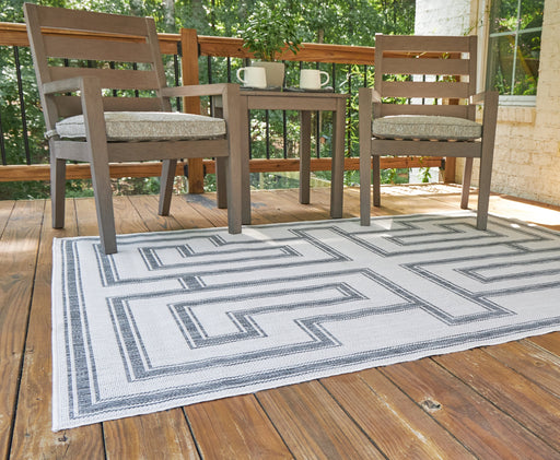 Matinwood Ivory/Charcoal 5' x 7' Rug - R900032