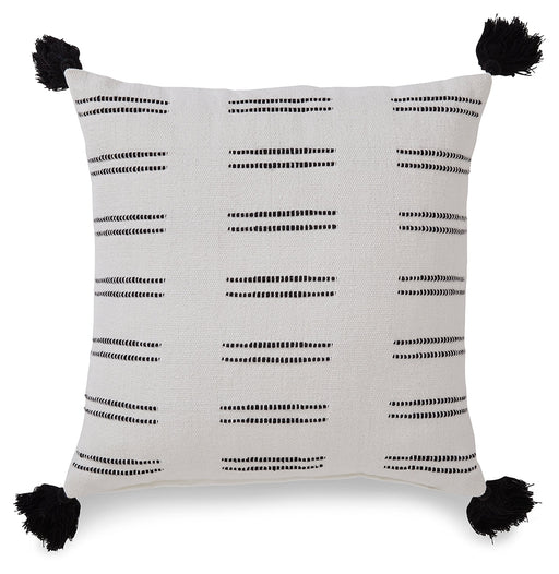 Mudderly Pillow - A1000928P - Lara Furniture