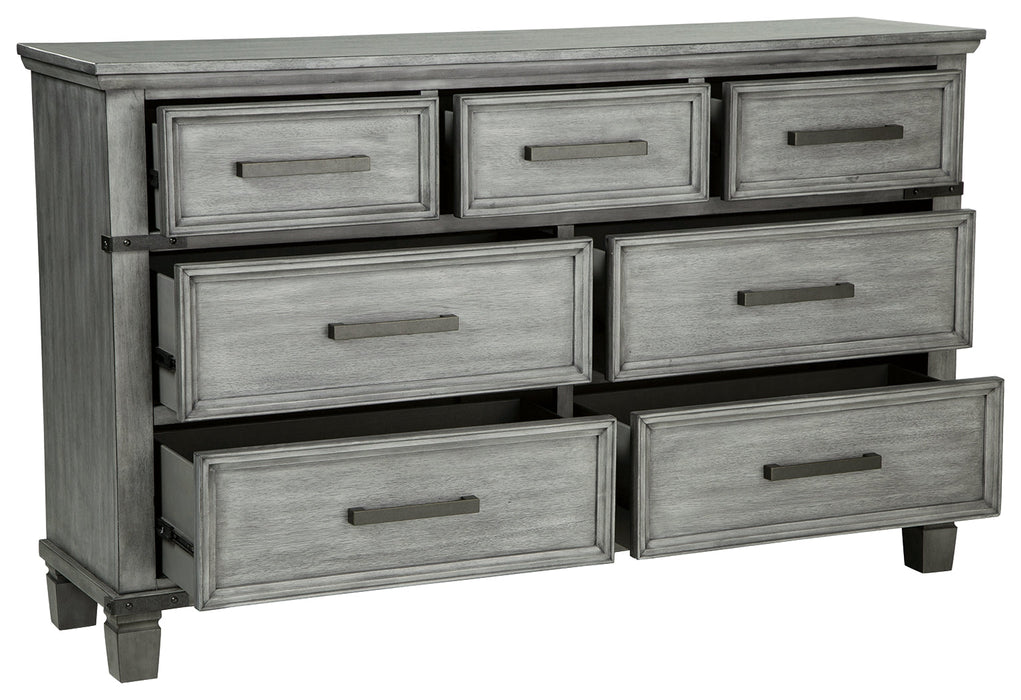 Russelyn Dresser - B772-31 - Lara Furniture