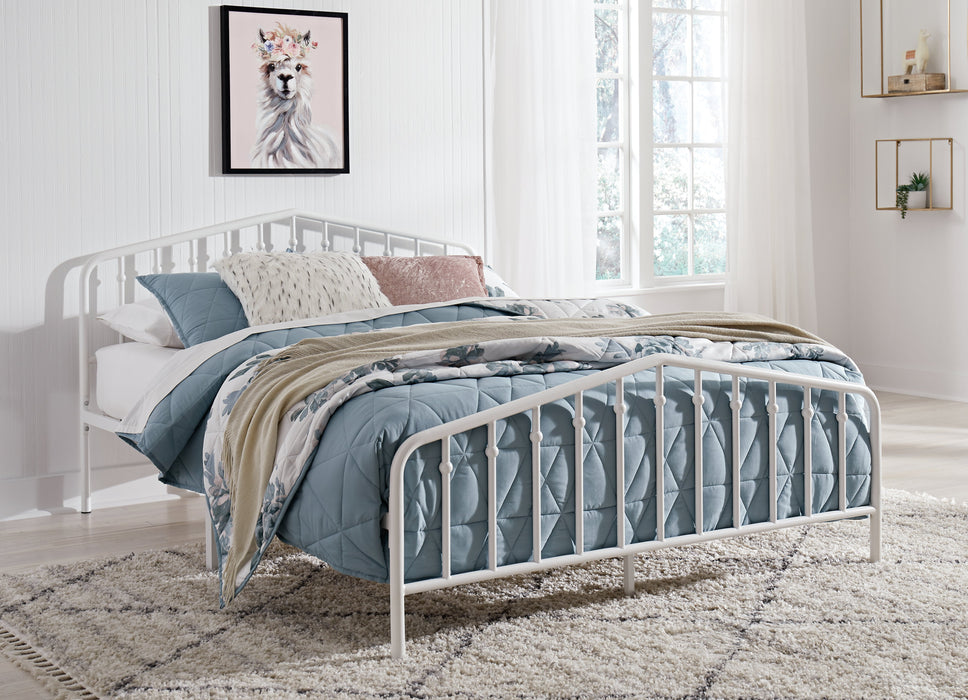 Trentlore Queen Metal Bed - B076-681 - Lara Furniture