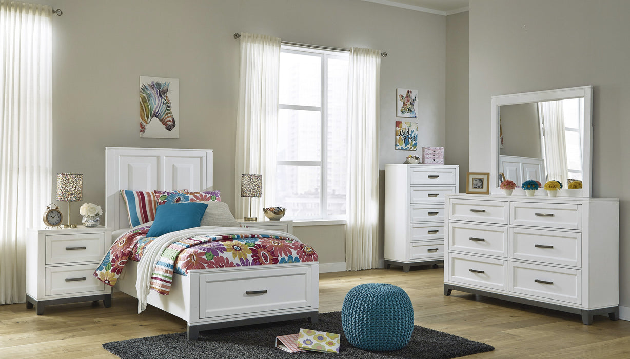 Brynburg White Footboard Storage Platform Youth Bedroom Set