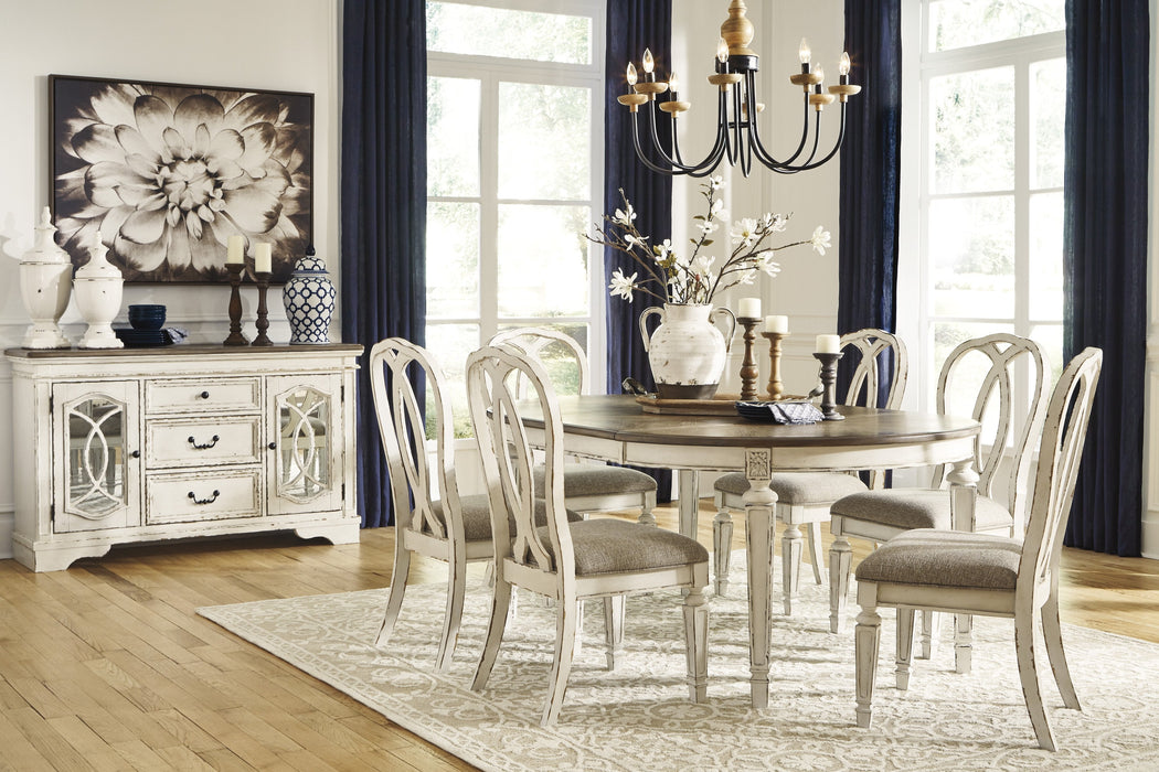 Realyn Chipped White Oval Dining Room Set