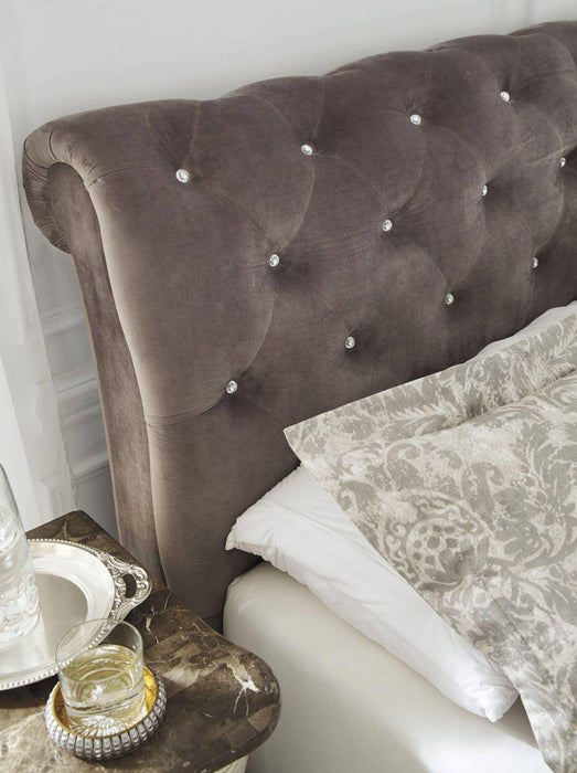 Cassimore King Upholstered Bed