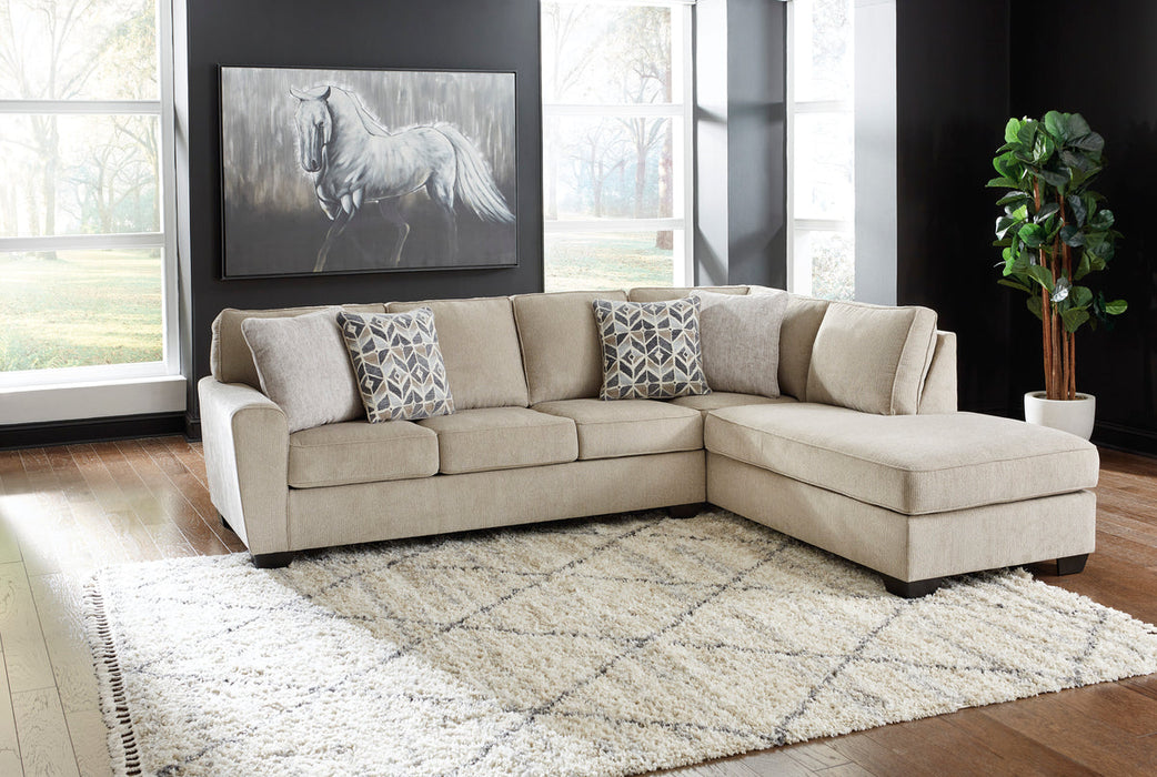 Decelle Putty 2-Piece RAF Sectional with Ottoman