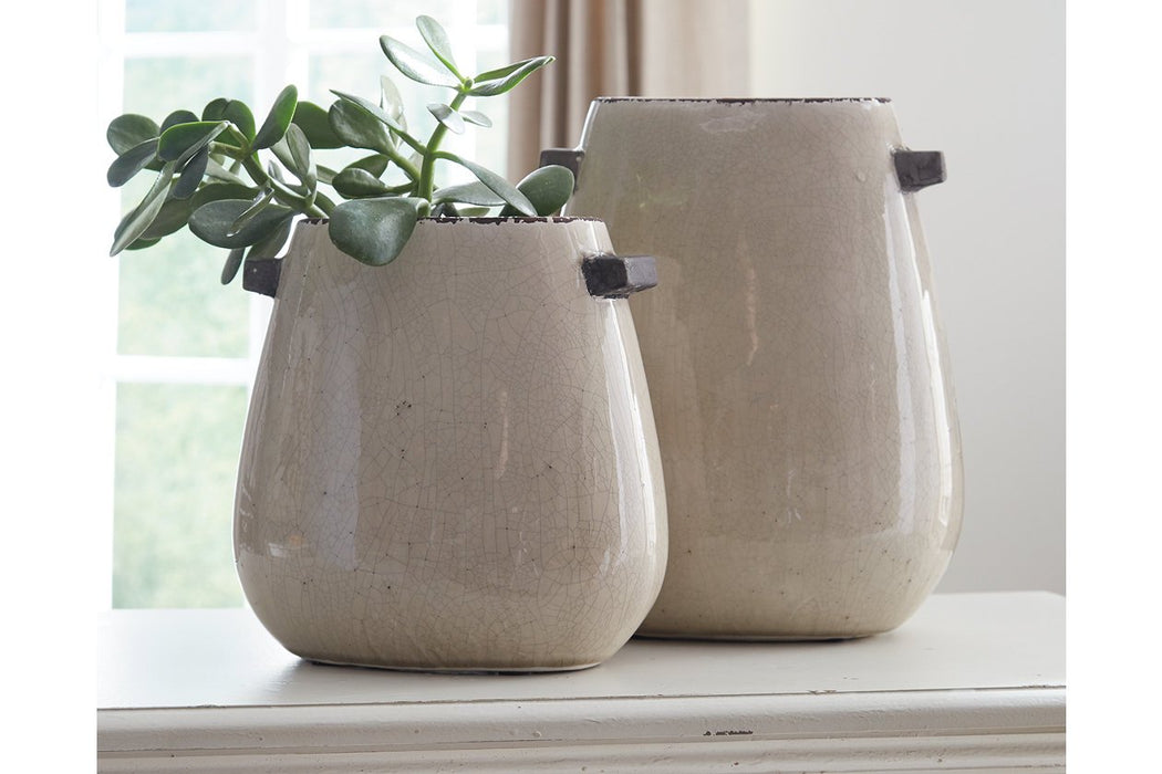 Diah Tan Vase (Set of 2) - Lara Furniture