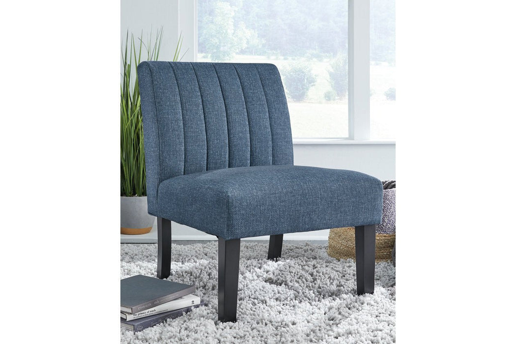 Hughleigh Navy Accent Chair - Lara Furniture