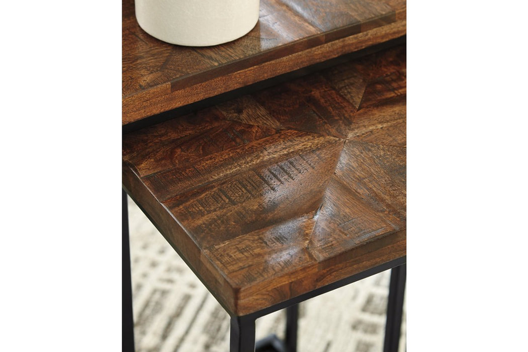 Cainthorne Brown/Black Accent Table (Set of 3) - Lara Furniture