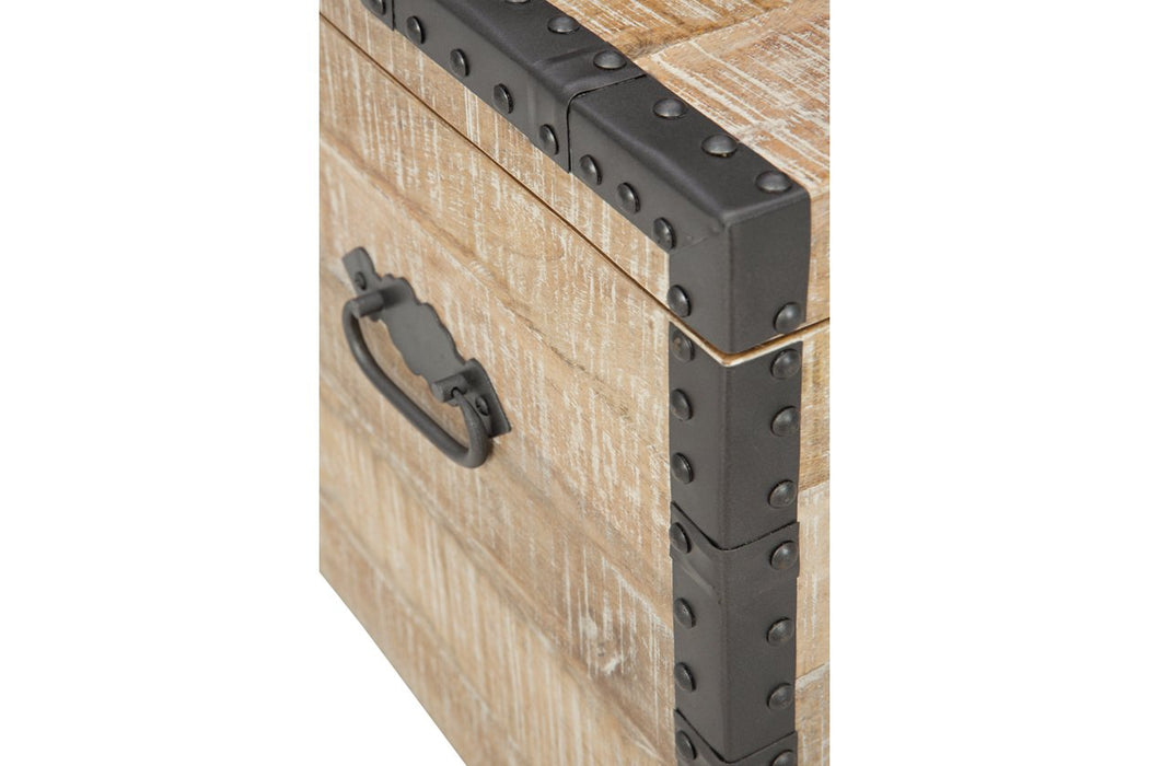 Dartland Whitewash Storage Trunk - Lara Furniture