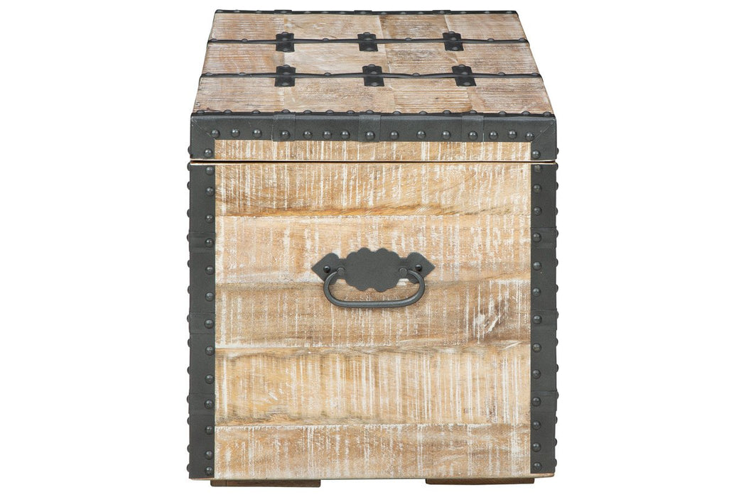 Dartland Whitewash Storage Trunk - Lara Furniture