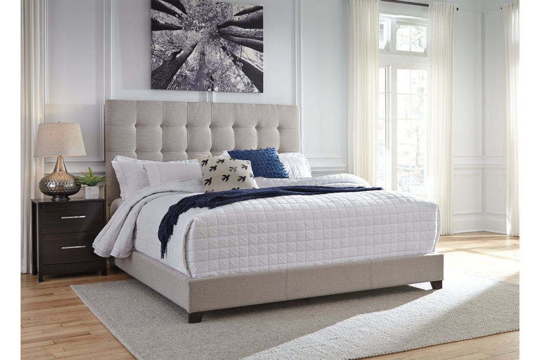Dolante Beige Queen Upholstered Bed - Lara Furniture