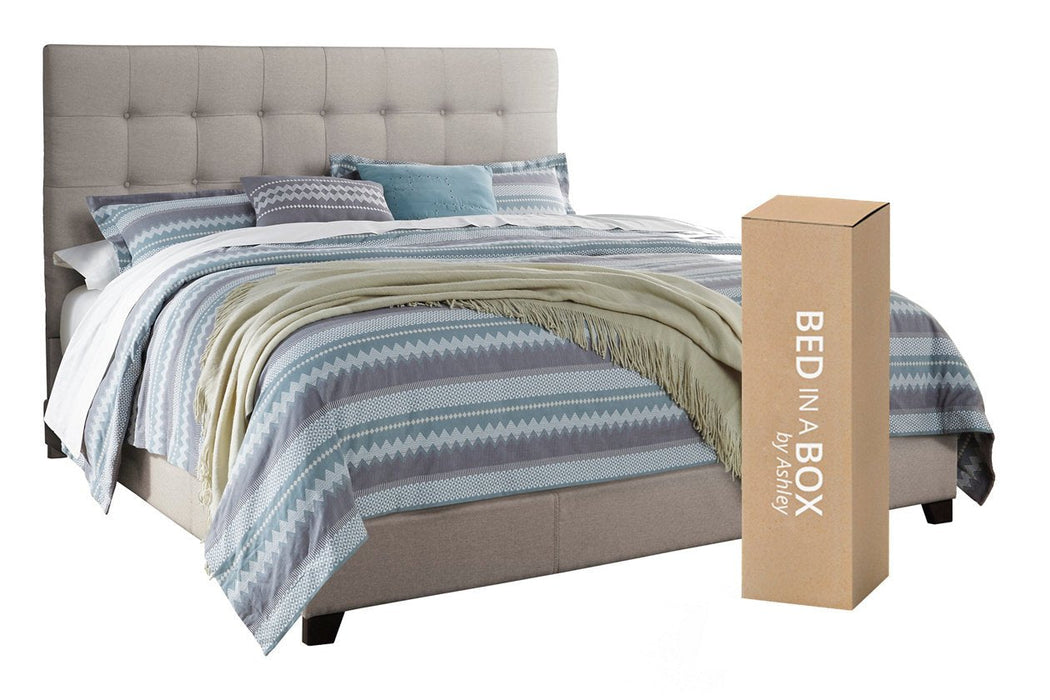 Dolante Beige Queen Upholstered Bed - Lara Furniture