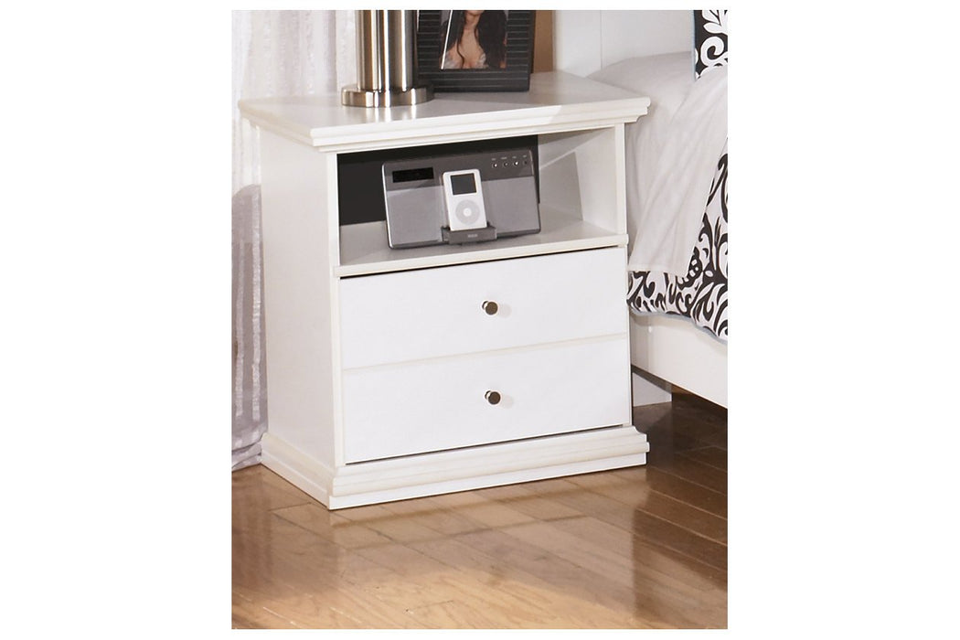 Bostwick Shoals White Nightstand - Lara Furniture