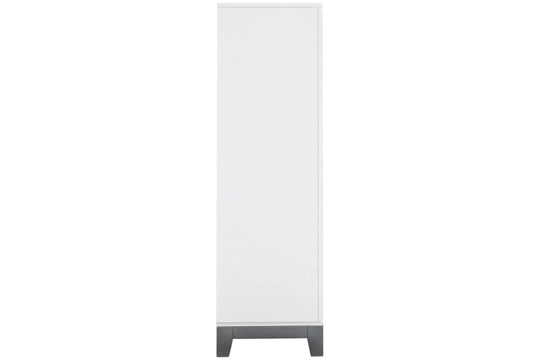 Brynburg White Chest of Drawers - Lara Furniture