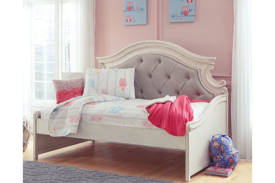 Realyn Chipped White Twin Day Bed - Lara Furniture