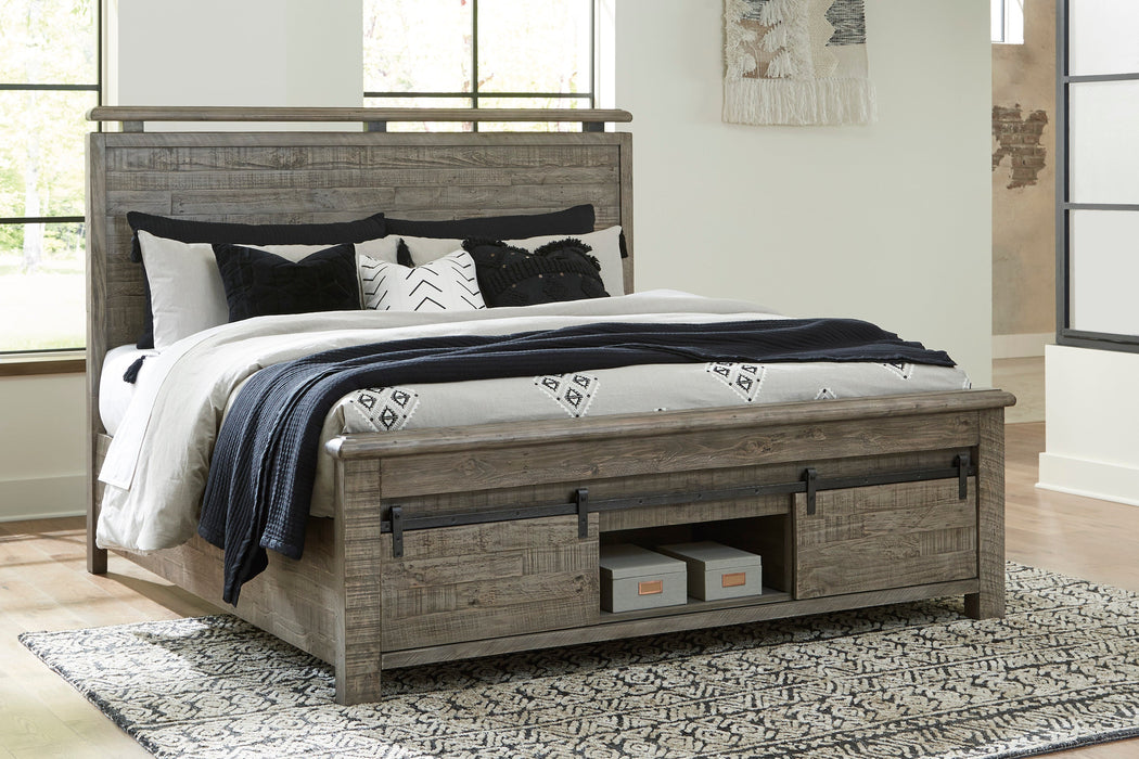 Brennagan Gray King Footboard Storage Bed